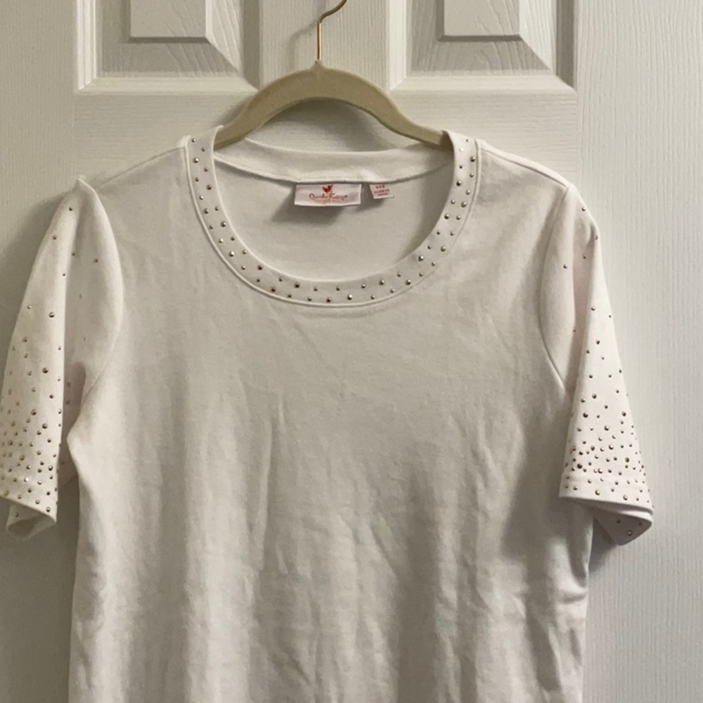 Quacker Factory White Studded Tee